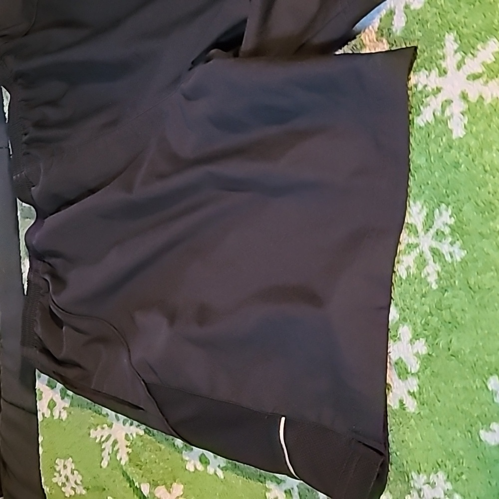 Fila women's athletic shorts - Picture 6 of 7